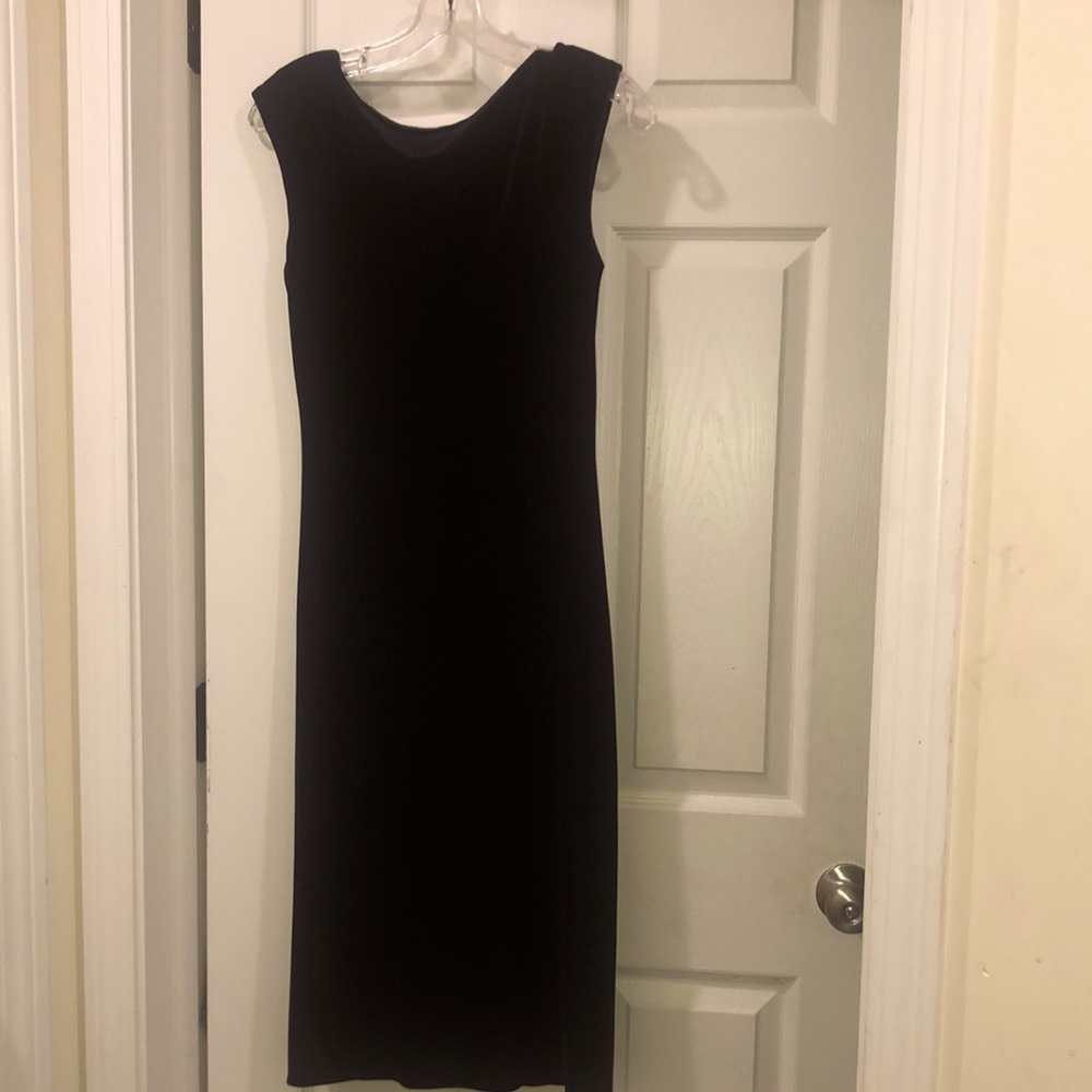 Laundry by Shelli Segal black velvet dress